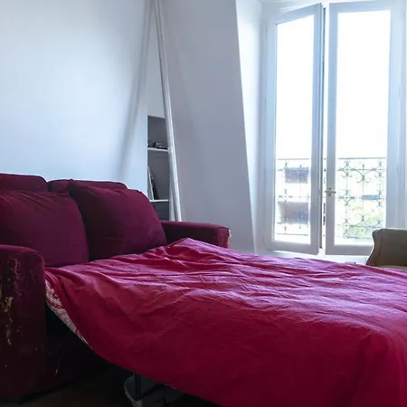 Hostnfly - Very Charming Apt With View On Rooftops Of Apartment